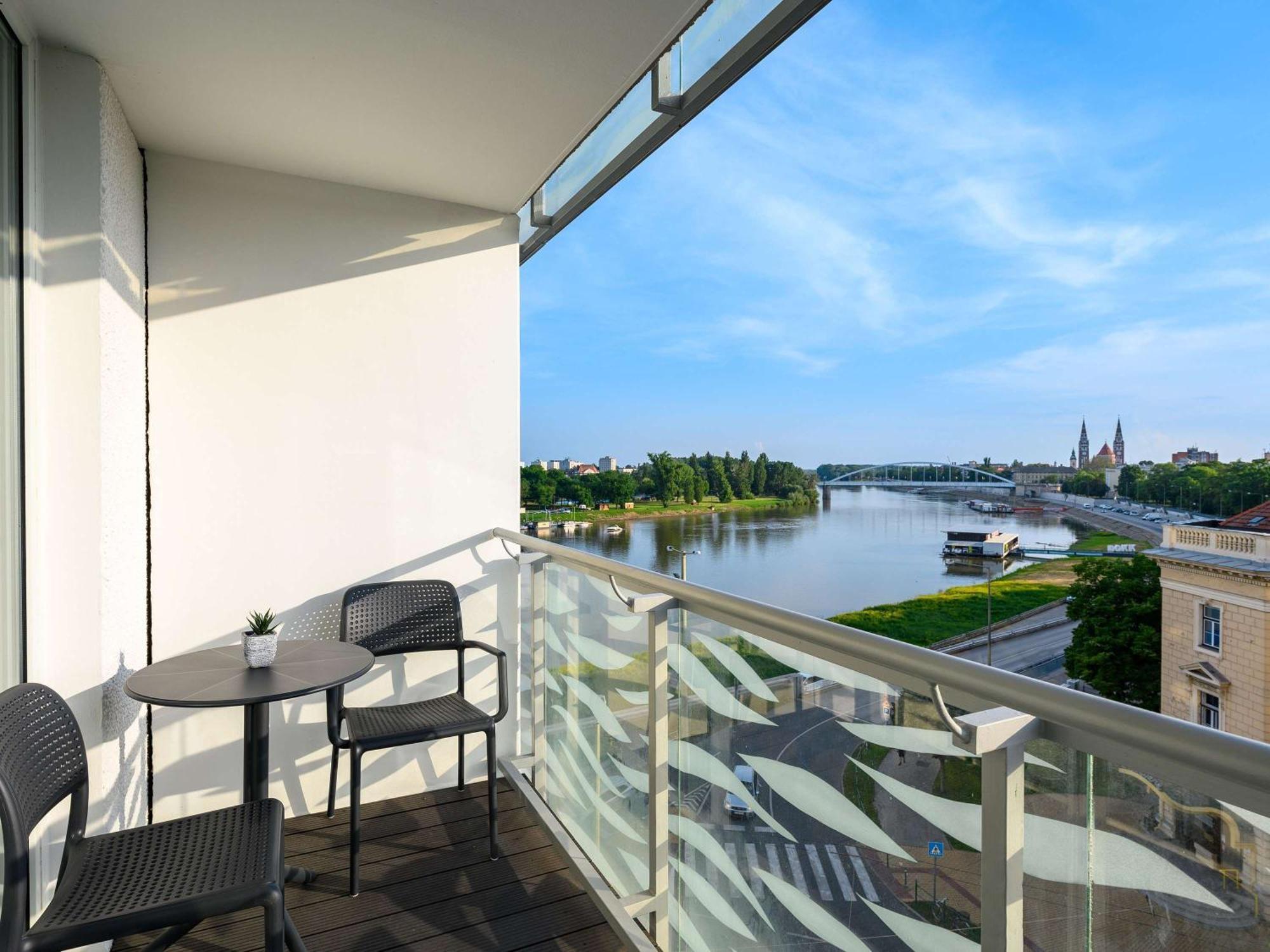 Novotel Szeged Ngoại thất bức ảnh